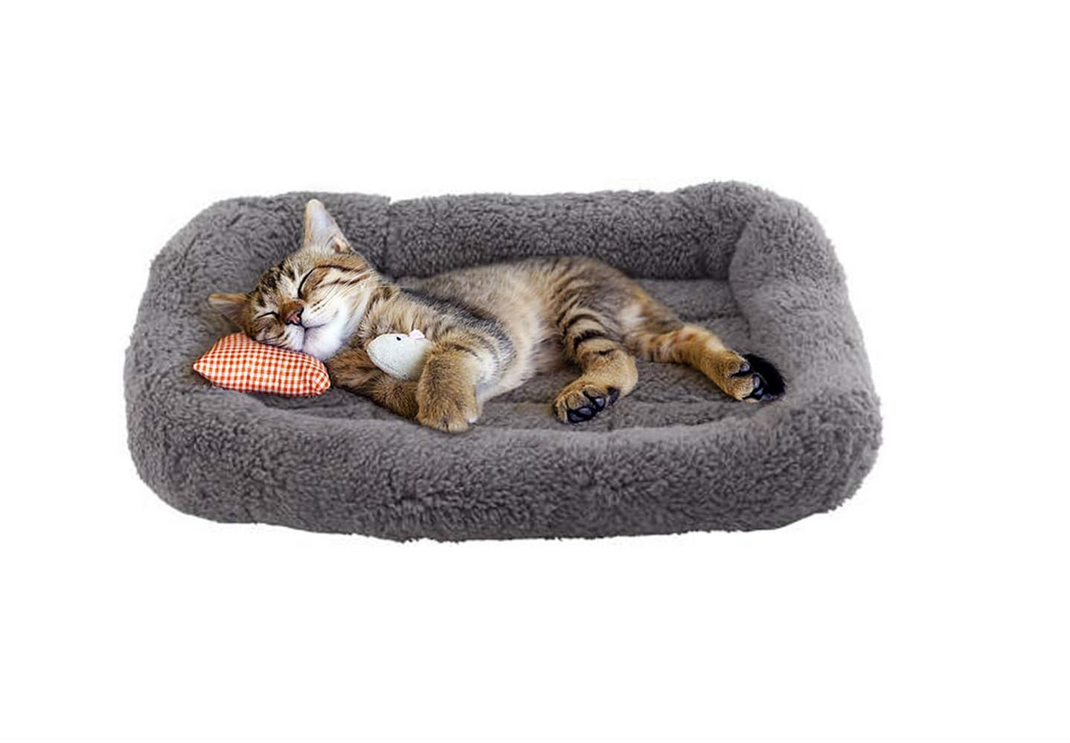 Soft Plush Pet Bed Ultra-Comfortable Sleeping Mat for Cats & Small Dogs